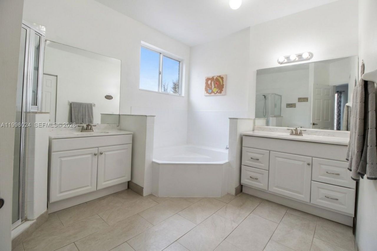 1910 SE 14th Cir, Homestead, FL 33035 Photo