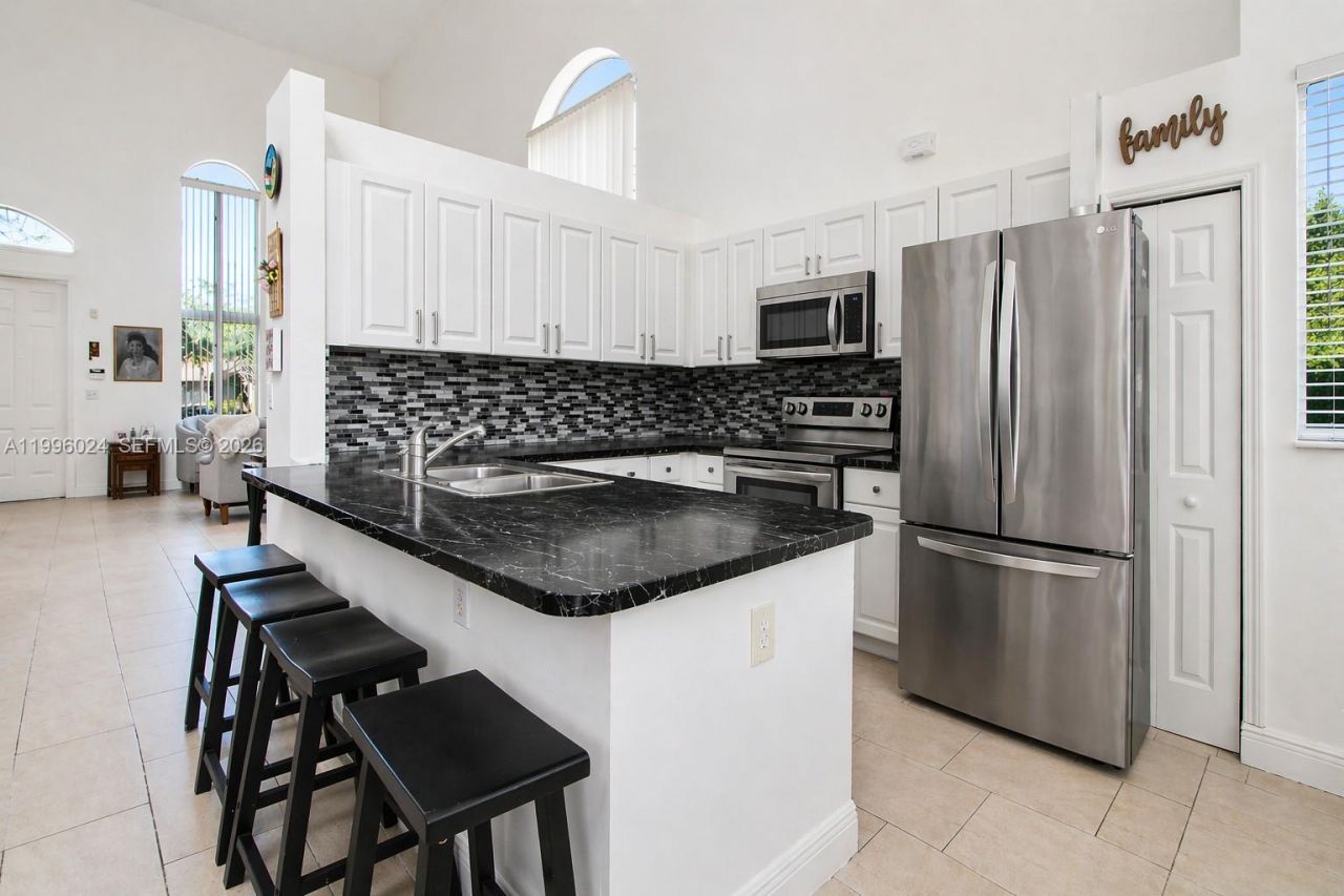 1910 SE 14th Cir, Homestead, FL 33035 Photo