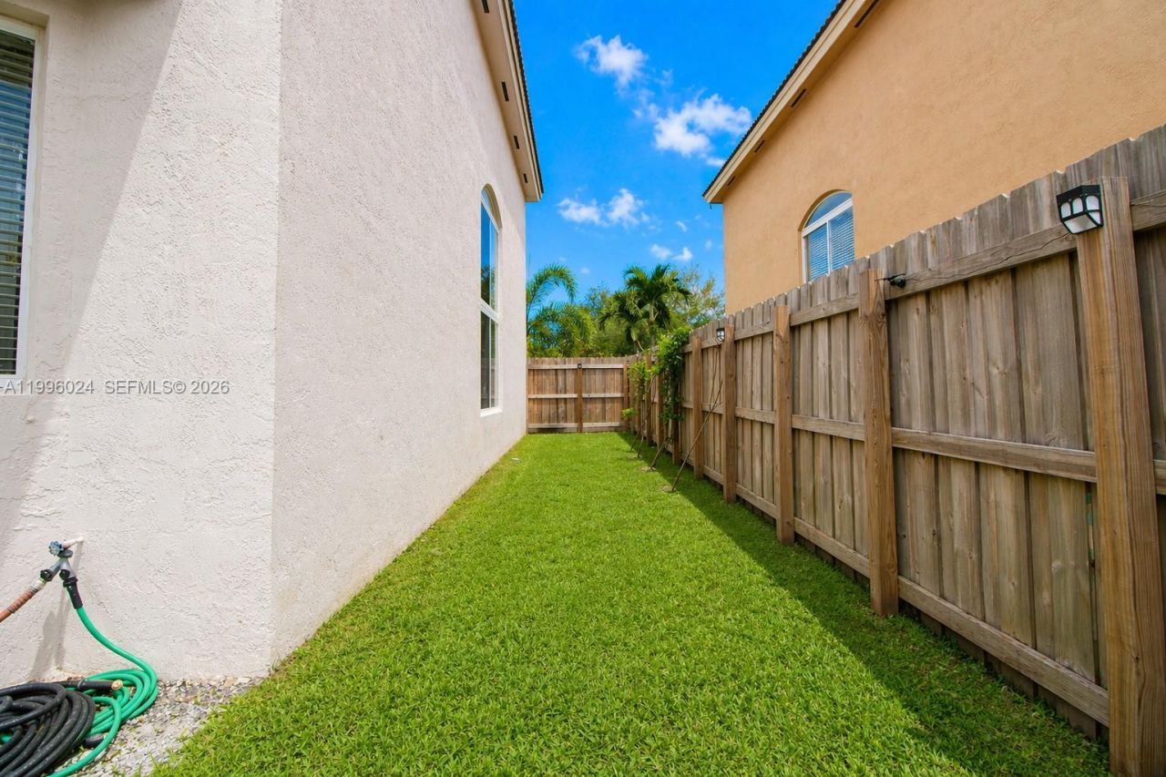 1910 SE 14th Cir, Homestead, FL 33035 Photo