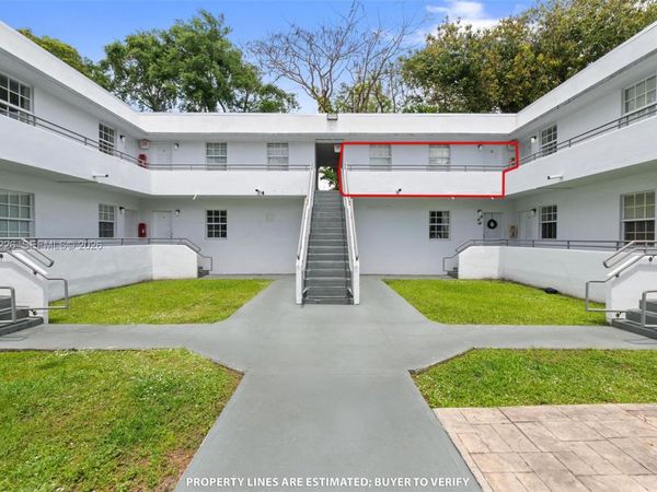 541 NE 62nd St, Unit 13, Miami, FL 33138