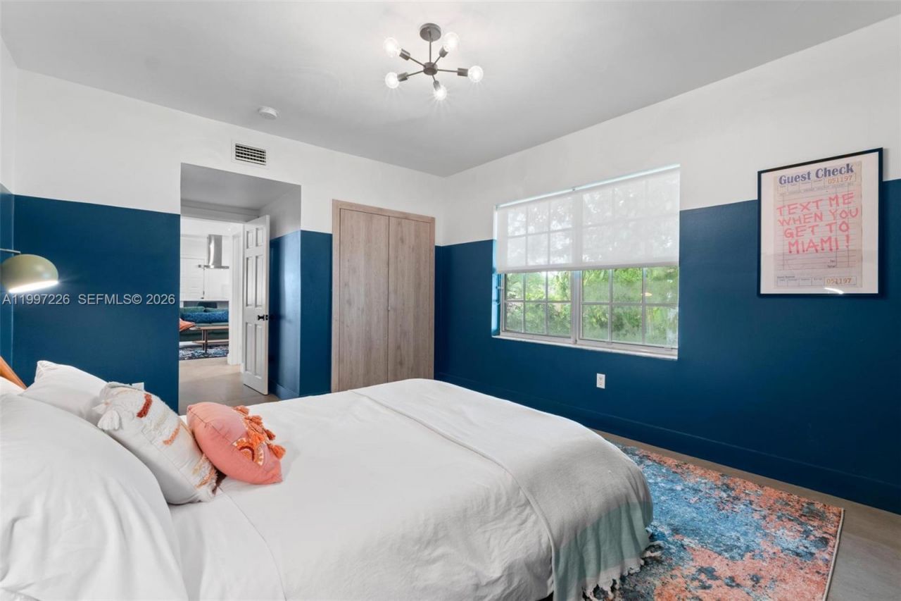 541 NE 62nd St, Unit 13, Miami, FL 33138 Photo