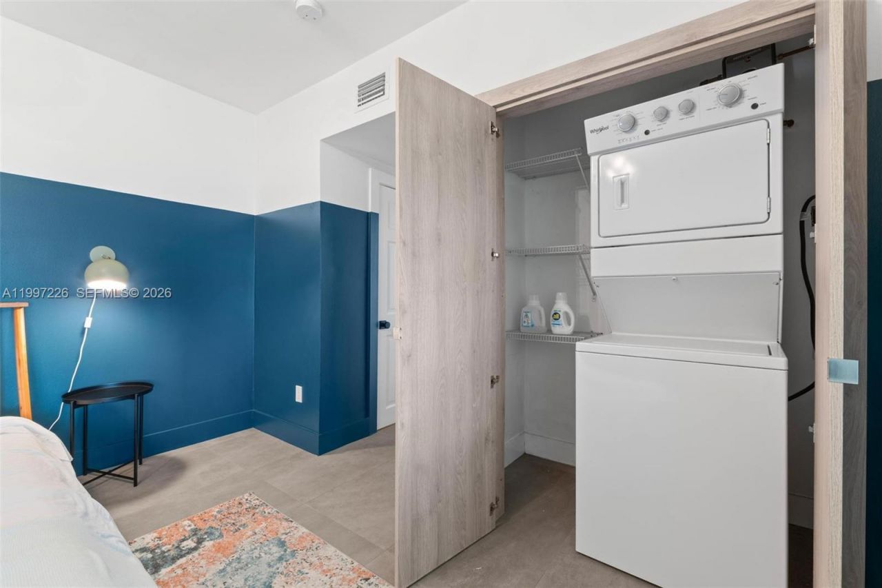 541 NE 62nd St, Unit 13, Miami, FL 33138 Photo