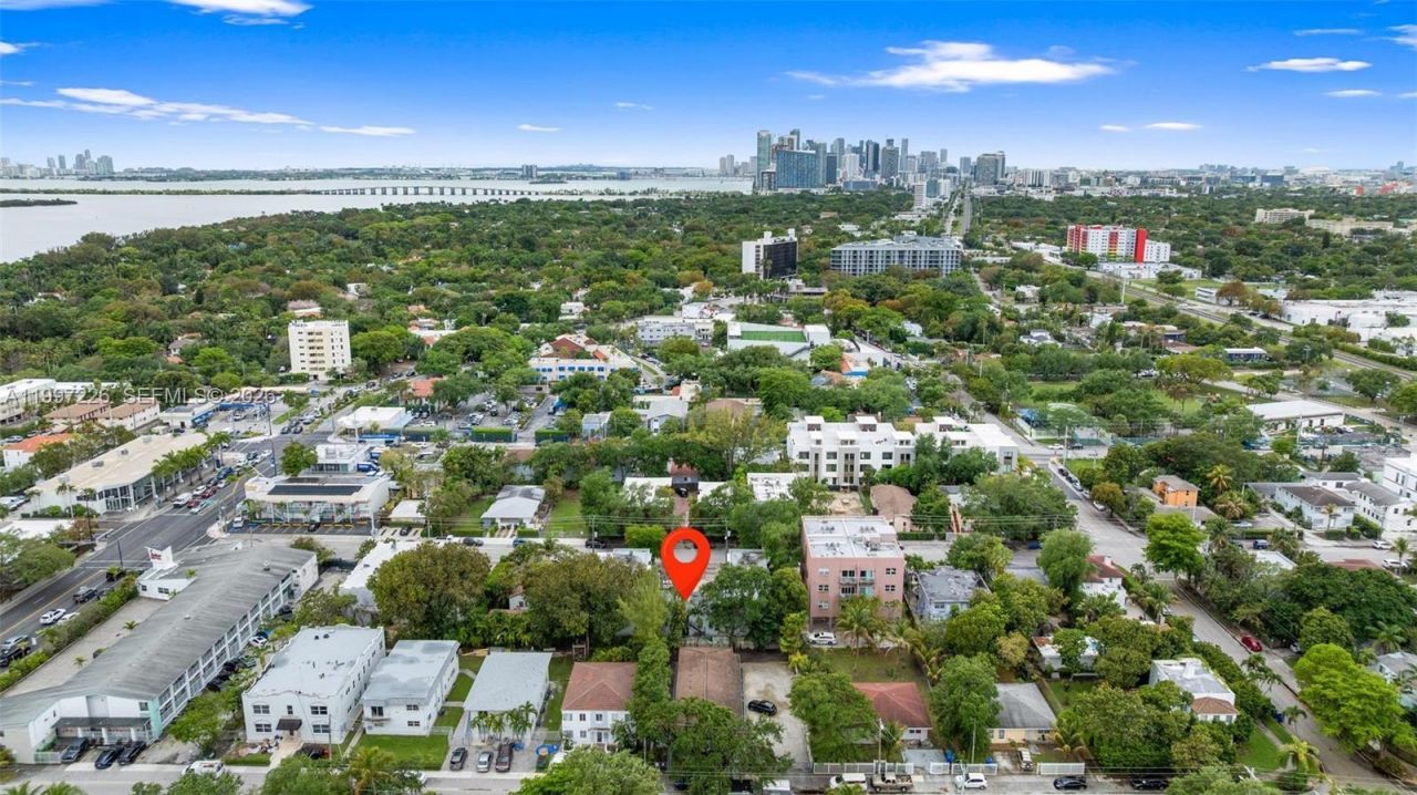 541 NE 62nd St, Unit 13, Miami, FL 33138 Photo
