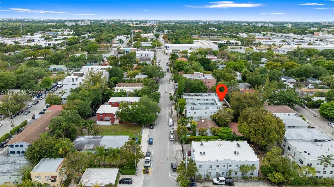 541 NE 62nd St, Unit 13, Miami, FL 33138 Photo