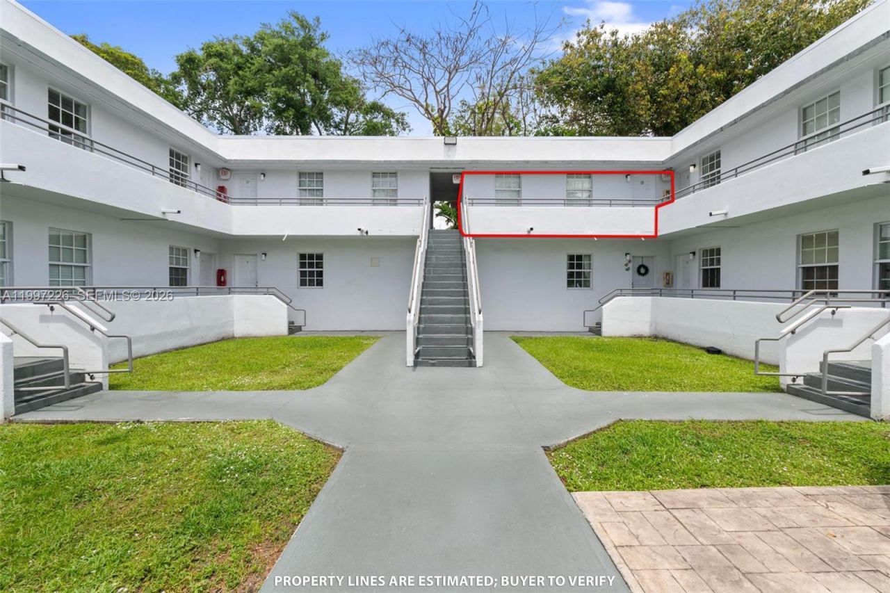 541 NE 62nd St, Unit 13, Miami, FL 33138 Photo