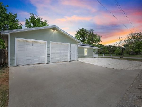 900 Bosque, Meridian, TX 76665