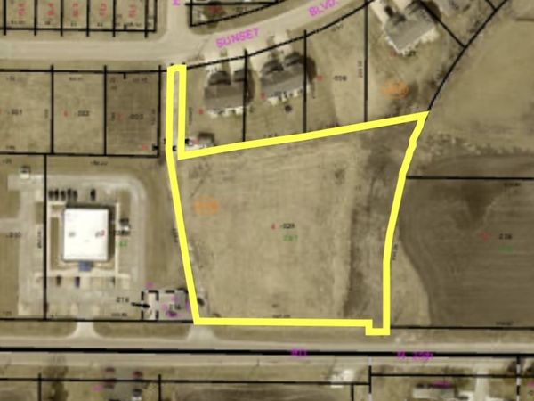 600 W Walnut Street , Oglesby, IL 61348