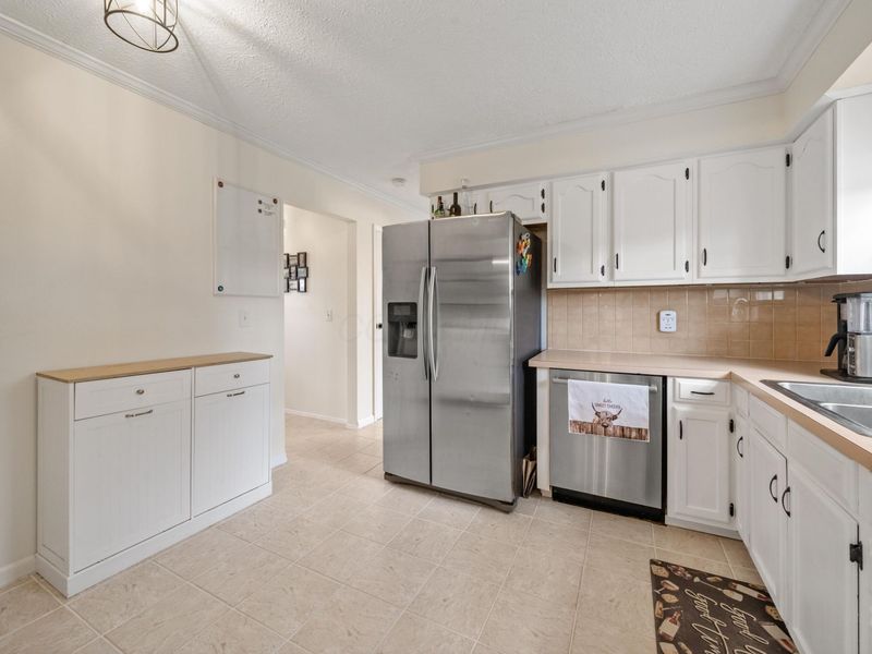 3552 Southwest Court, Grove City, OH 43123 Photo 14