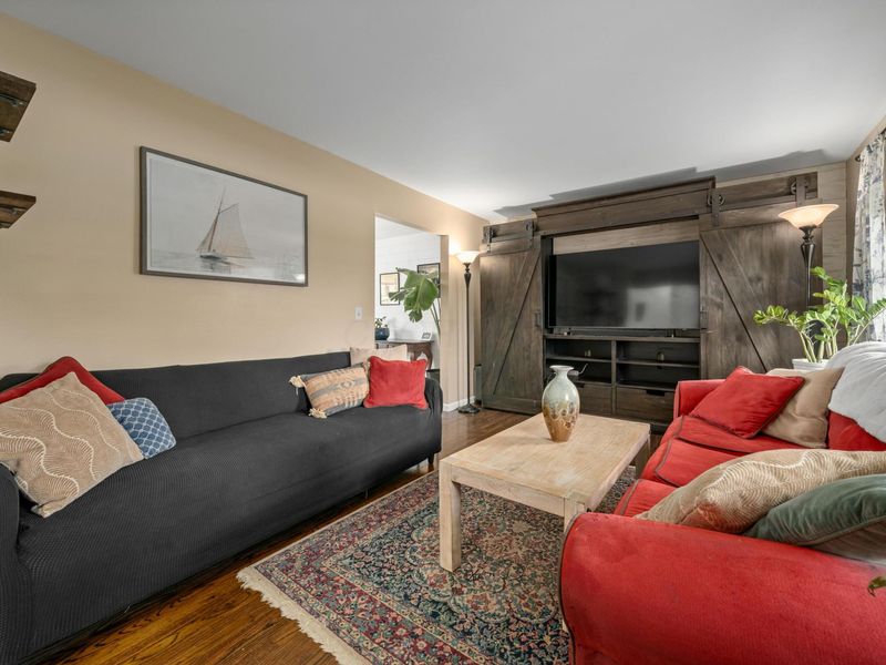 3552 Southwest Court, Grove City, OH 43123 Photo 7