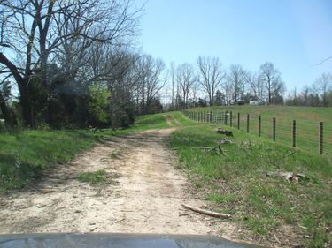 4000 W Bardstown Road, Lawrenceburg, KY 40342