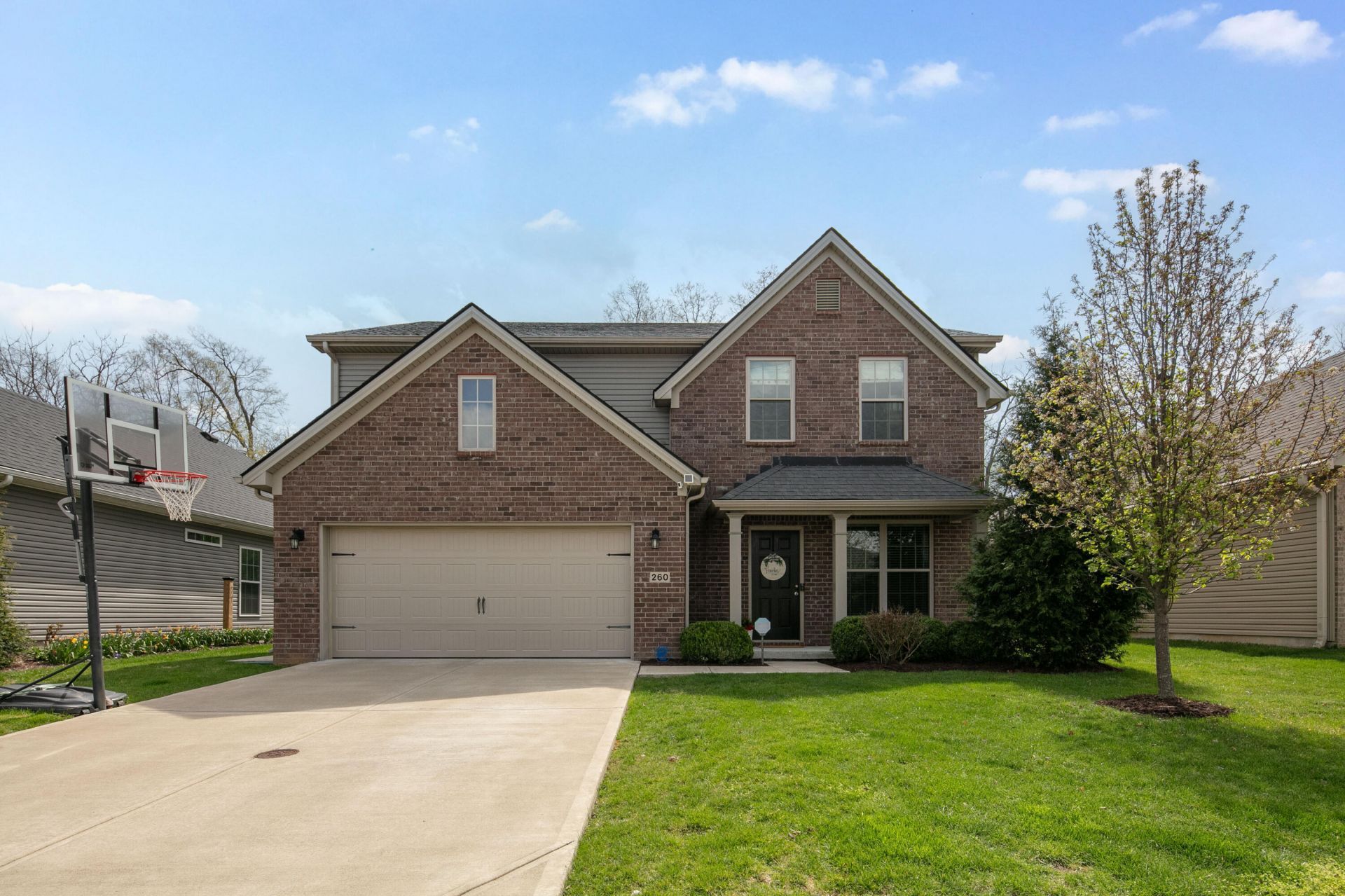260 Brunswick Circle, Versailles, KY 40383