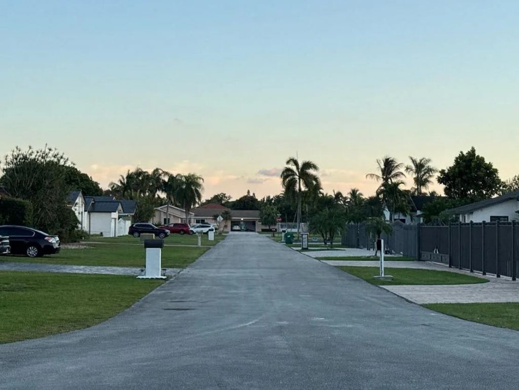 18601 SW 128th Avenue, Miami, FL 33177 Photo