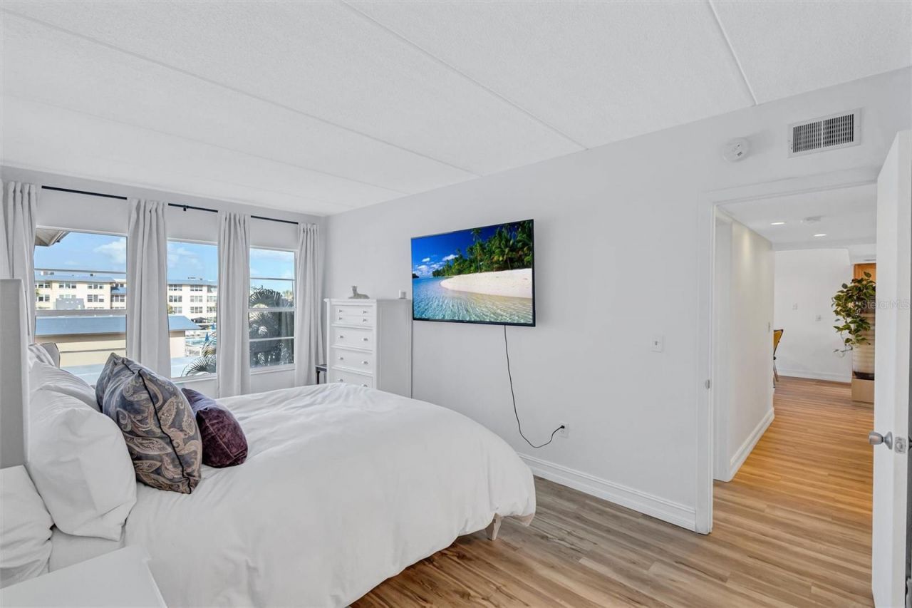 3806 Gulf Of Mexico Drive, Unit C310, Longboat Key, FL 34228 Photo