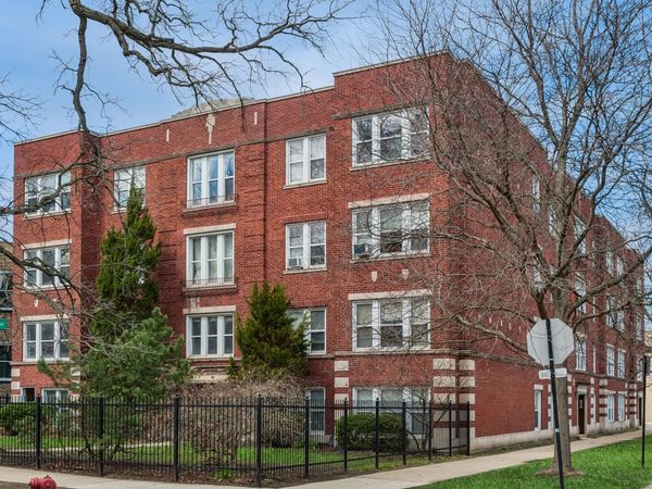 2002 W Estes Avenue , Unit 1, Chicago, IL 60645