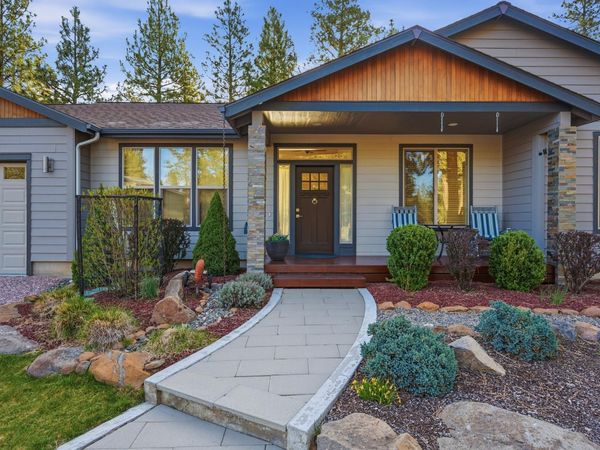 70160 Mustang Drive, Sisters, OR 97759