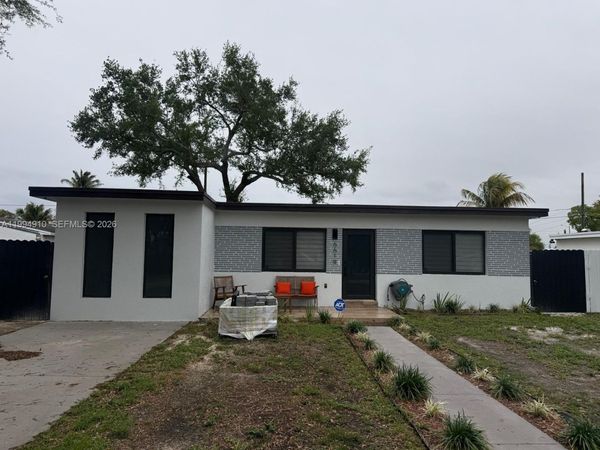 6619 SW 2nd Ct , Pembroke Pines, FL 33023