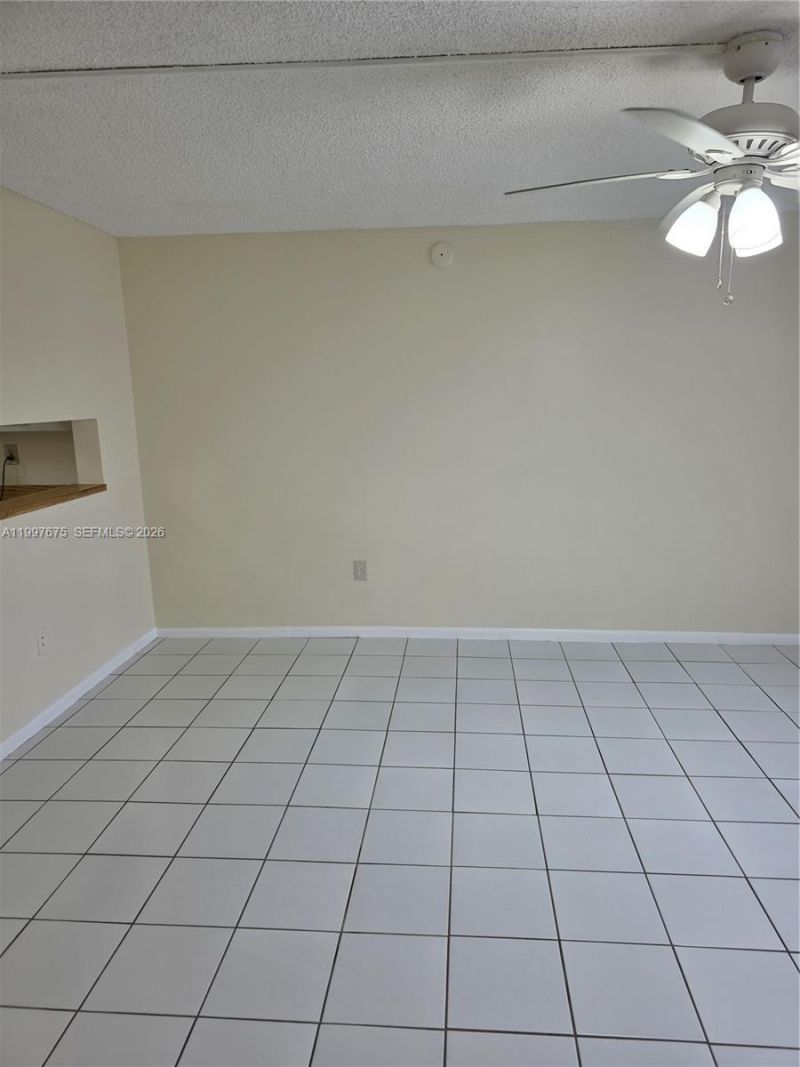 8005 SW 107th Ave, Unit 309, Miami, FL 33173 Photo