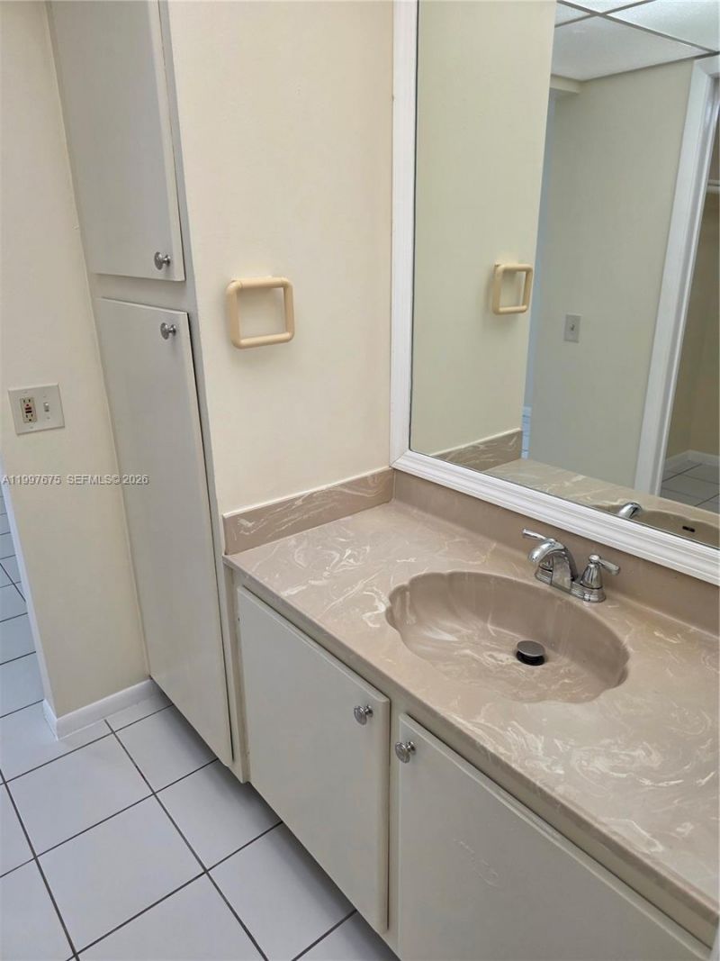 8005 SW 107th Ave, Unit 309, Miami, FL 33173 Photo