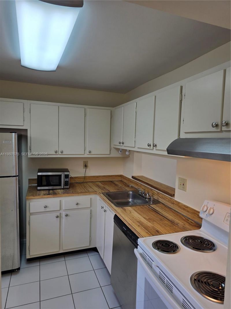 8005 SW 107th Ave, Unit 309, Miami, FL 33173 Photo