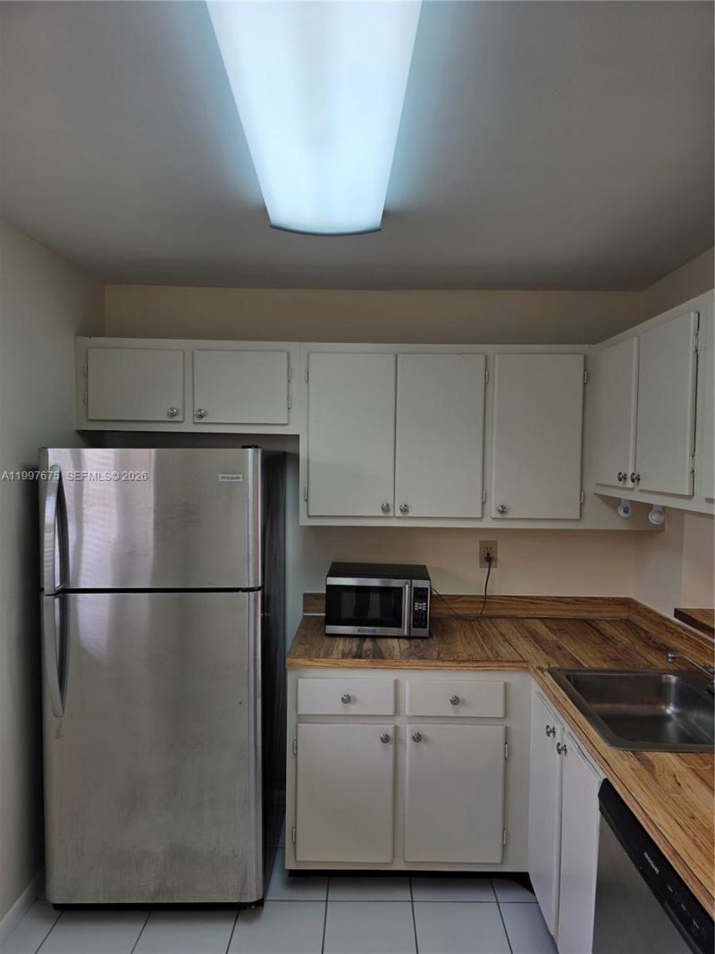8005 SW 107th Ave, Unit 309, Miami, FL 33173 Photo