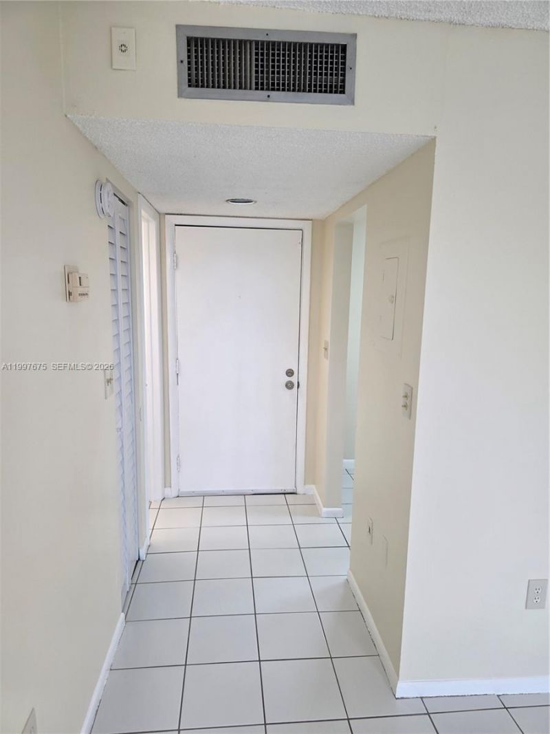 8005 SW 107th Ave, Unit 309, Miami, FL 33173 Photo