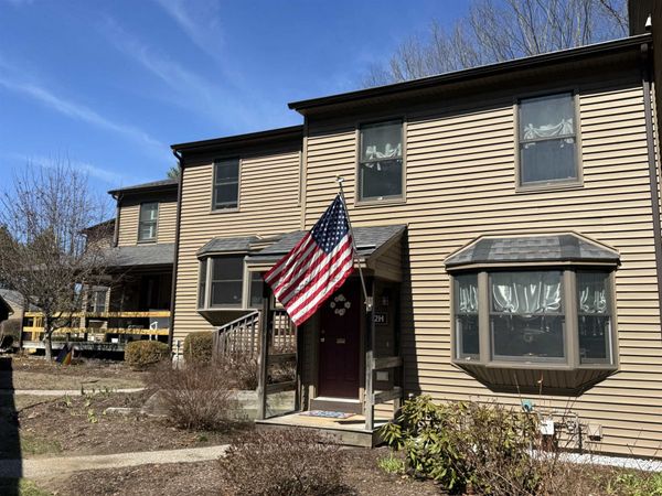 2 Bass Street, Unit H, Newmarket, NH 03857