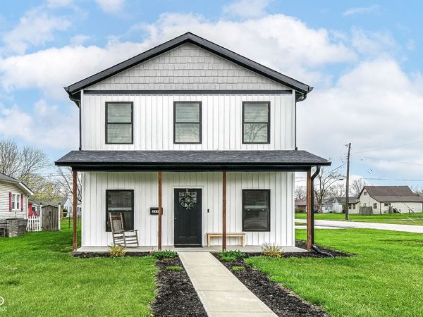 2336 S E Street S, Elwood, IN 46036