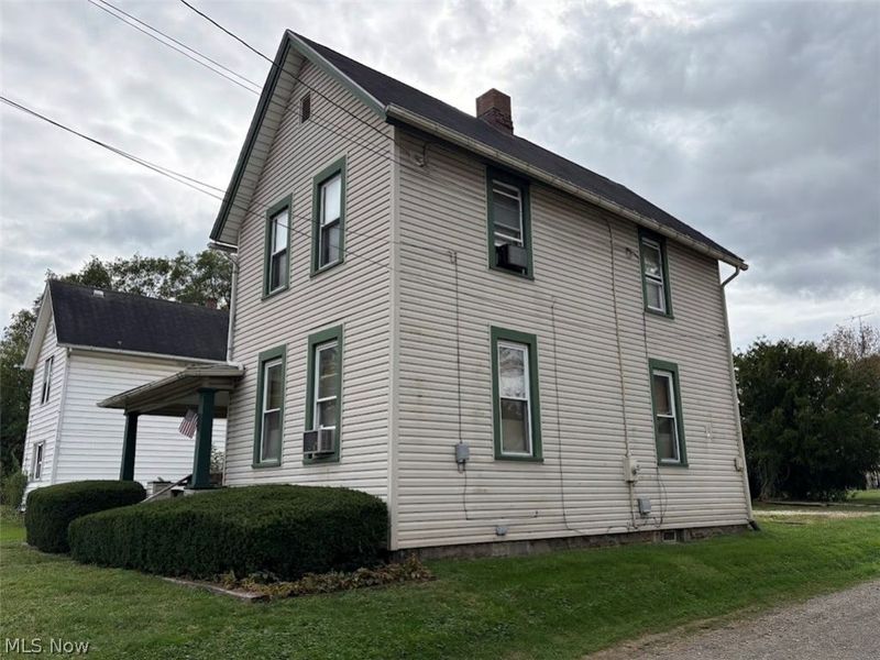 435 Hazlett Avenue NW, Canton, OH 44708 Photo 3