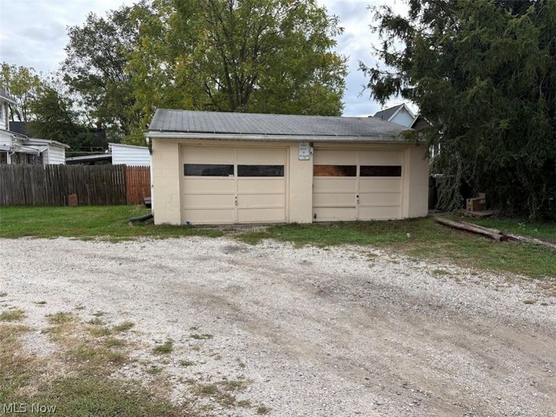 435 Hazlett Avenue NW, Canton, OH 44708 Photo 4