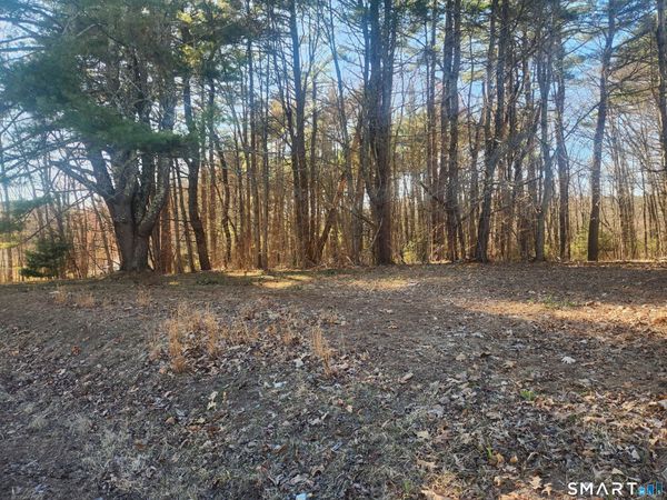 286 East , Stafford, CT 06076