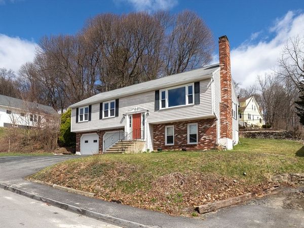 8 Minthorne, Worcester, MA 01603