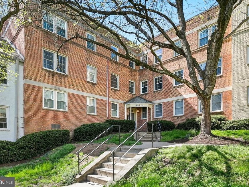 2211 Washington Avenue, Unit 303, Silver Spring, MD 20910 Main Photo