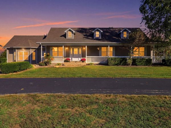 675 County Road 364, Thayer, MO 65791