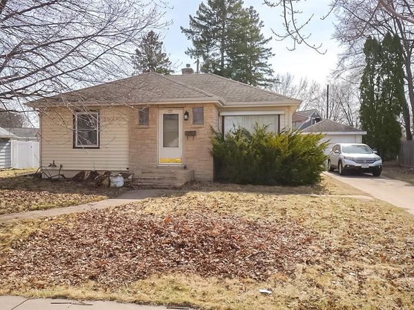 127 W Truman Avenue, Eau Claire, WI 54701