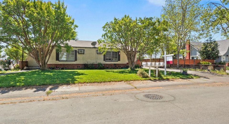 3100 29th Ave, Sacramento, CA 95820 Photo