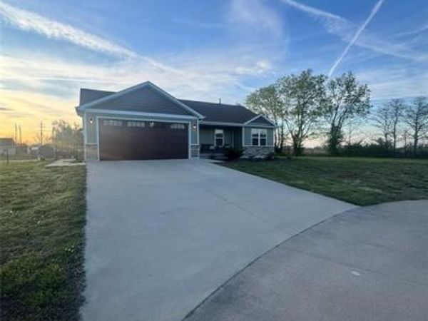 1209 Boone Court , Farmington, MO 63640
