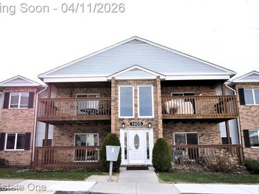 1405 Harbour Blvd Unit #147, Trenton, MI 48183