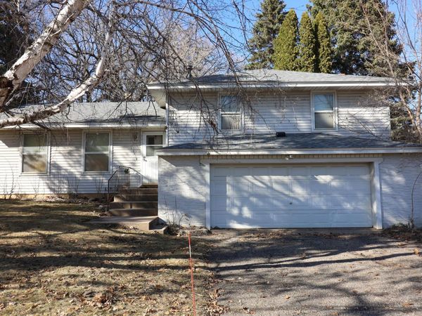 2100 Highland Drive, Burnsville, MN 55337