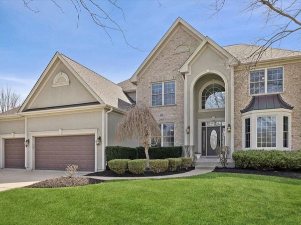 808 Wedgewood Drive , Crystal Lake, IL 60014