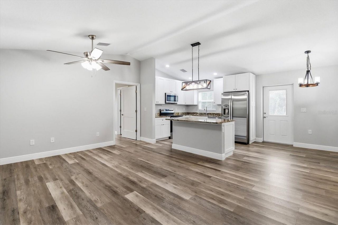 8593 N Fauci Point , Crystal River, FL 34428 Photo