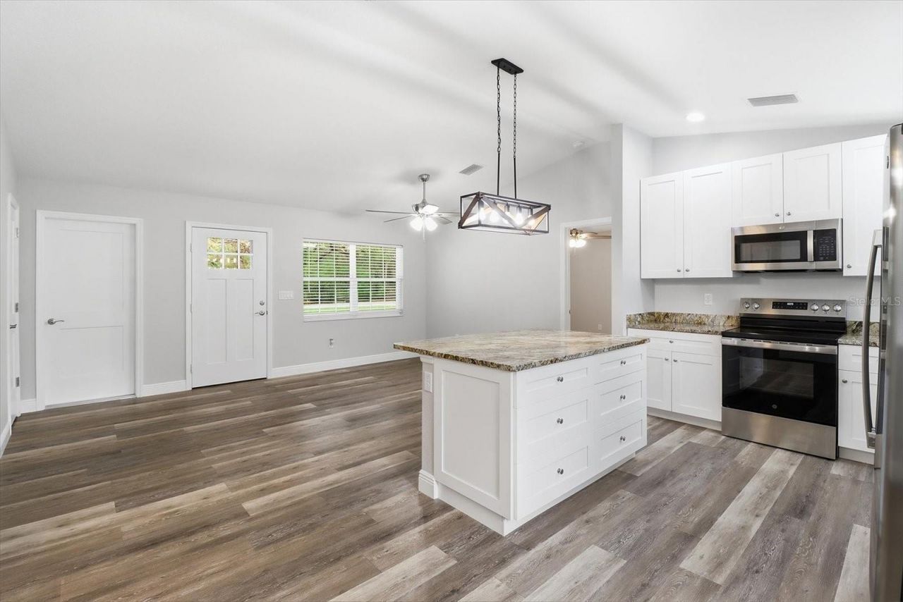 8593 N Fauci Point , Crystal River, FL 34428 Photo