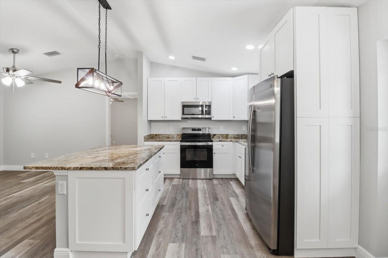 8593 N Fauci Point , Crystal River, FL 34428 Photo