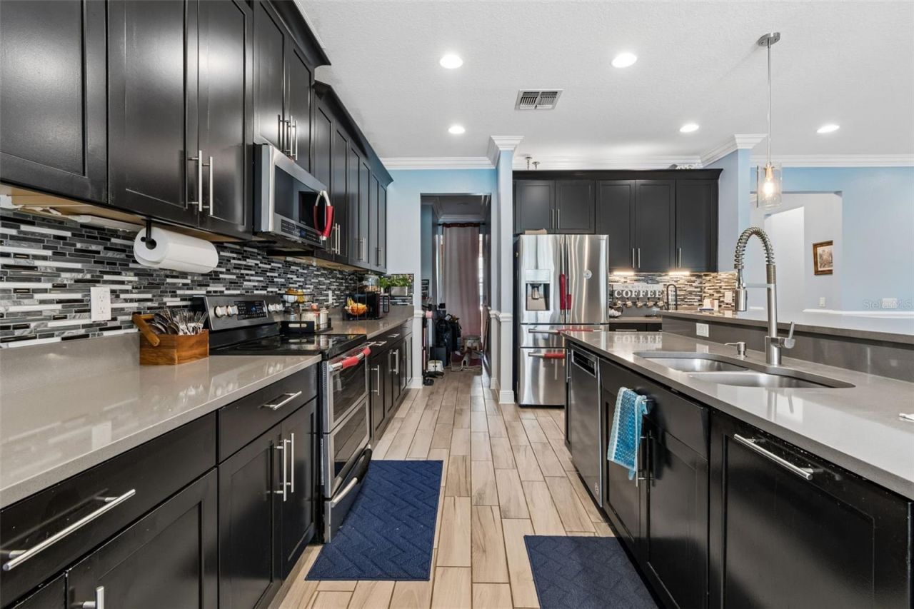 10316 Clover Pine Drive, Tampa, FL 33647 Photo