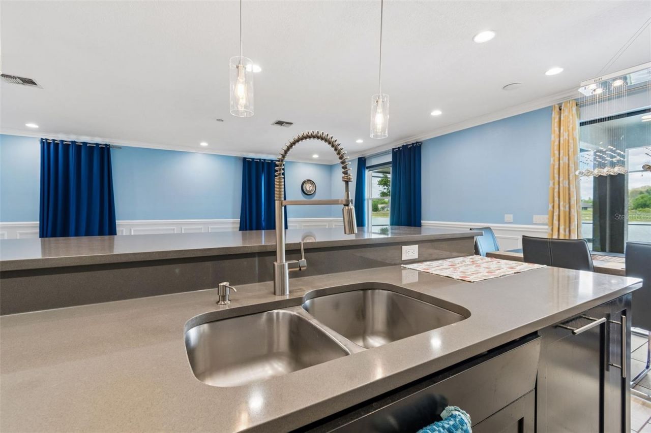 10316 Clover Pine Drive, Tampa, FL 33647 Photo