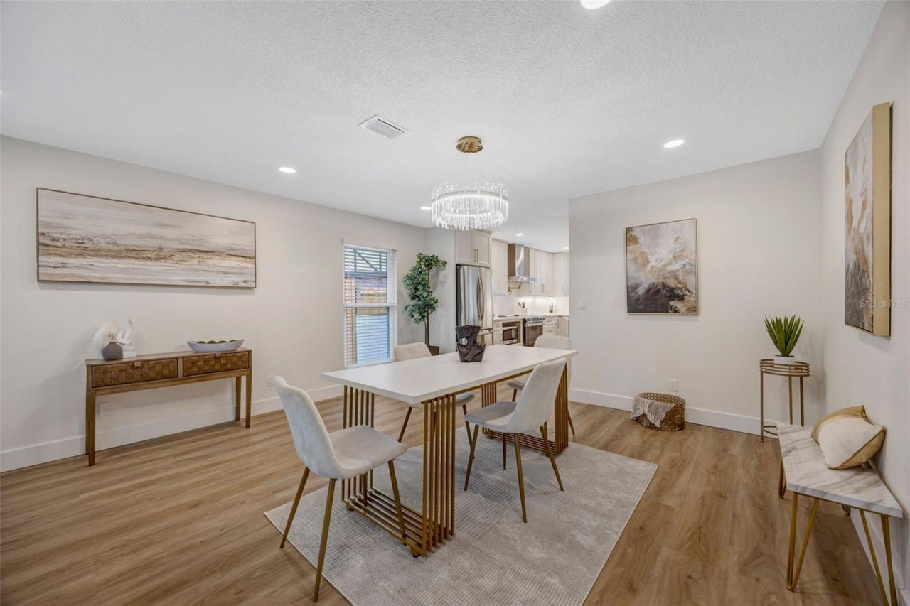 13313 Golf Crest Circle, Tampa, FL 33618 Photo