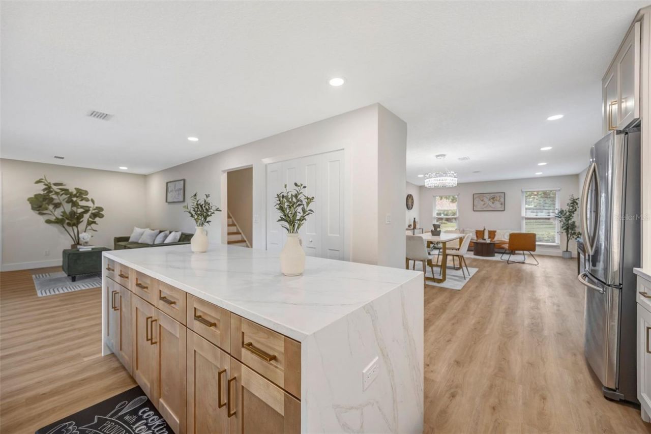 13313 Golf Crest Circle, Tampa, FL 33618 Photo