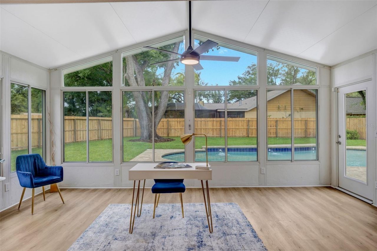 13313 Golf Crest Circle, Tampa, FL 33618 Photo