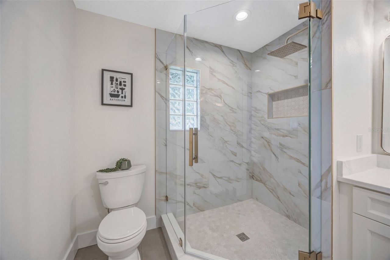 13313 Golf Crest Circle, Tampa, FL 33618 Photo