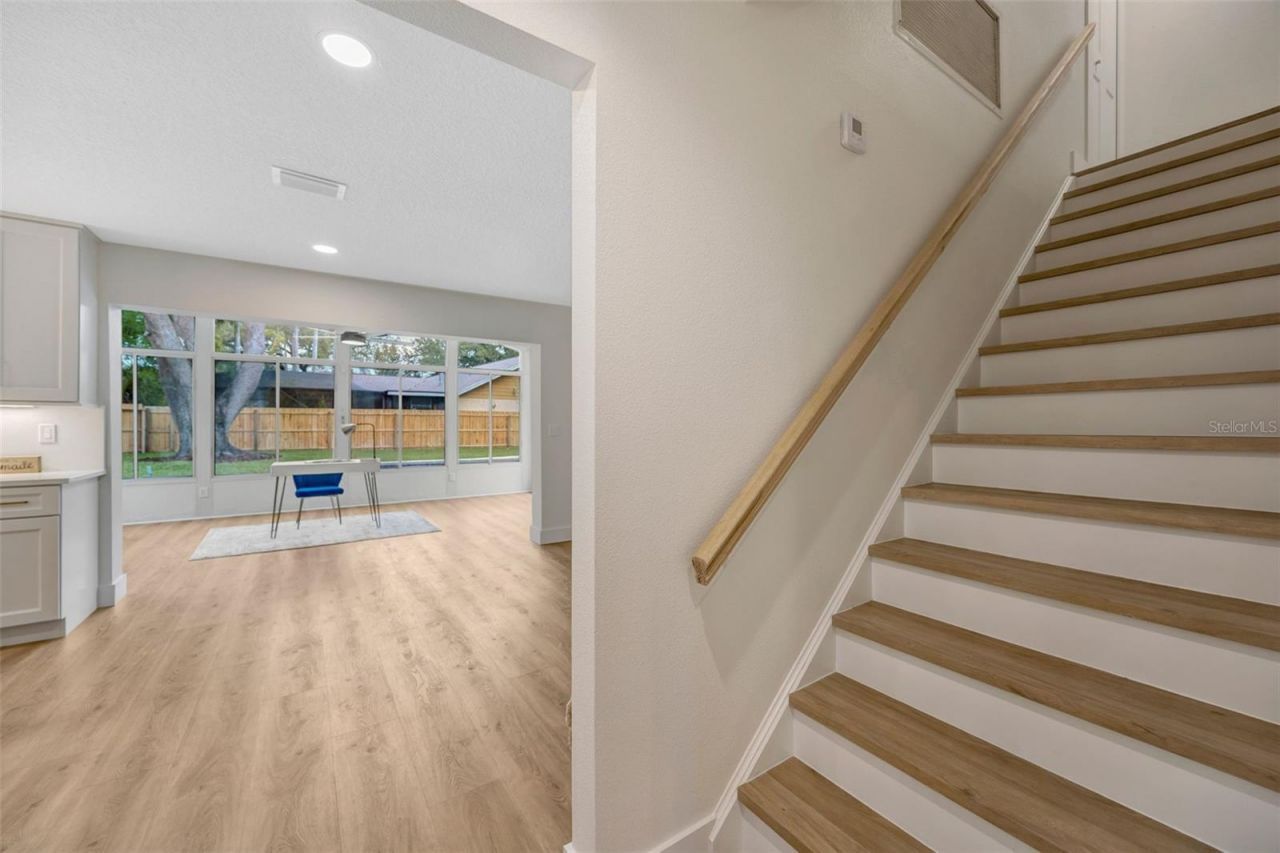 13313 Golf Crest Circle, Tampa, FL 33618 Photo