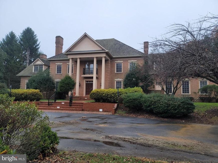 8926 Harvest Square Court, Rockville, MD 20854 Main Photo